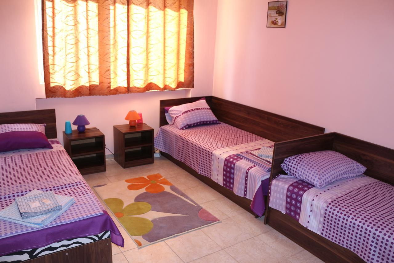 Hostel Victoria Сілістра Екстер'єр фото