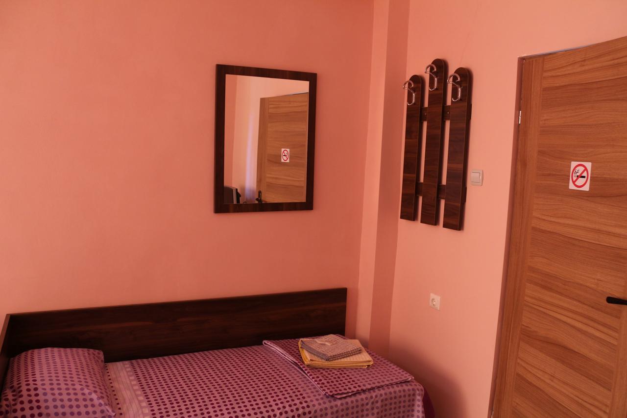 Hostel Victoria Сілістра Екстер'єр фото